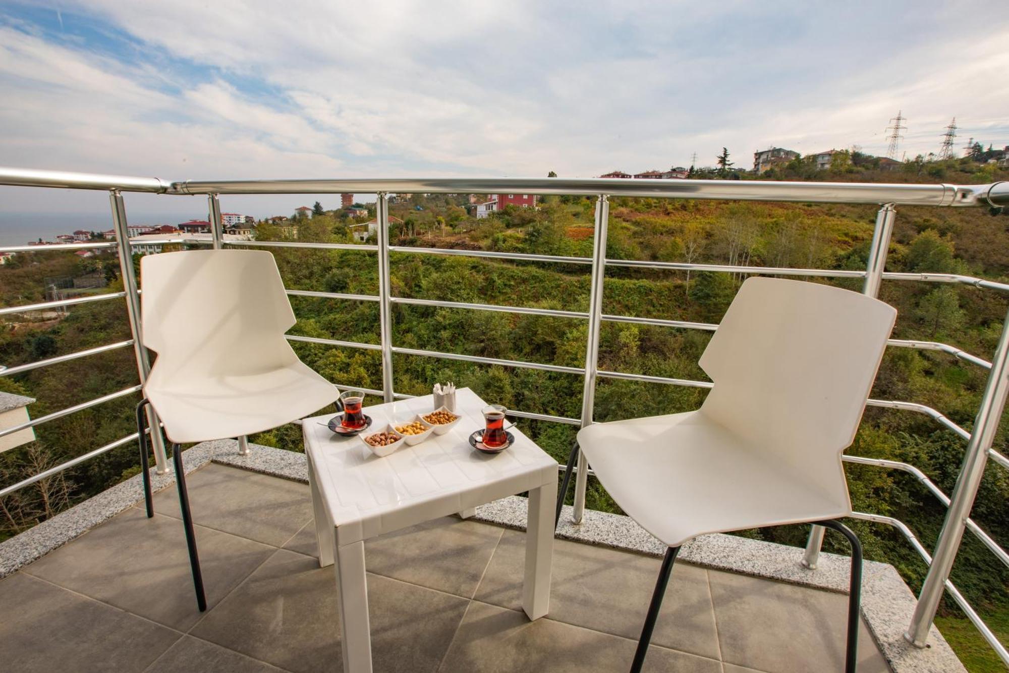 First Joy Hotel Trabzon Kültér fotó