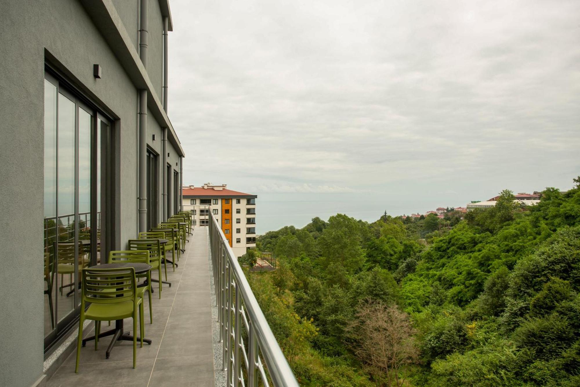 First Joy Hotel Trabzon Kültér fotó